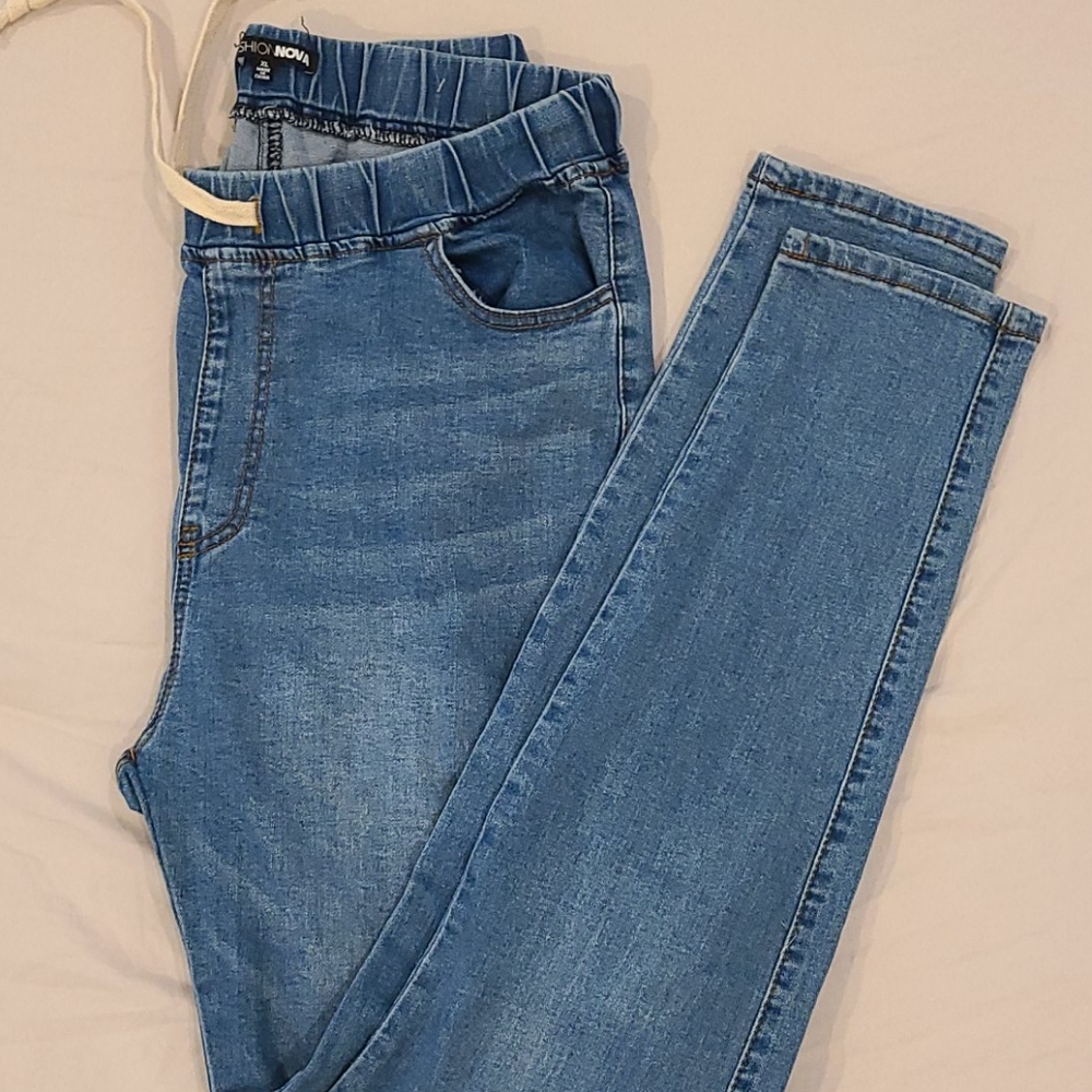 Fashion nova stretch ankle cut jeans